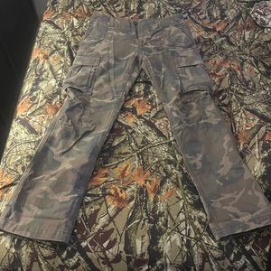 Mens old navy size 32 cargo pants